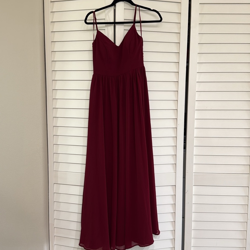 Windsor- Elegant Burgundy Spaghetti Strap Dress